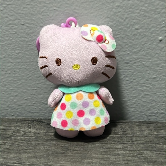 Sanrio Hello kitty plush keychain - Picture 3 of 4